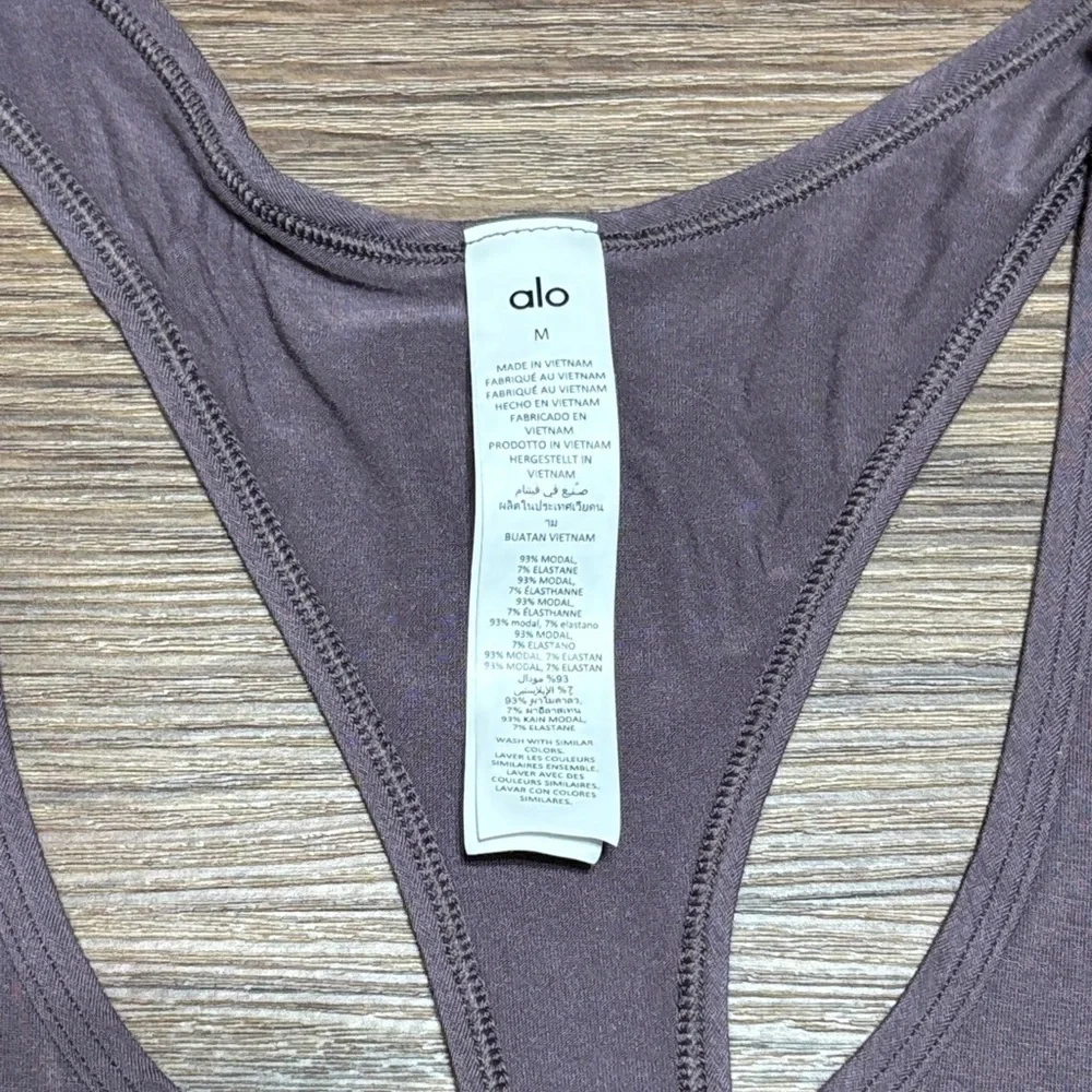 ALO Yoga stylish tank